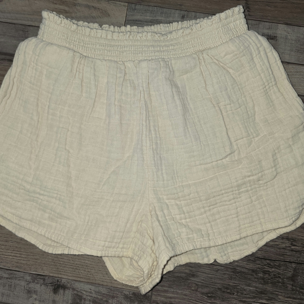 aerie Cream‎ High-Waist Smocked Shorts